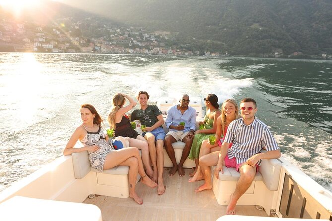 Private Open Bar Tour with Luxury Boat on Lake Como 2H 4H - Carate Urio, Moltrasio, Torno, and the Sereno Shoreline Moment