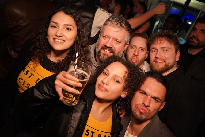 Private Pub Crawl in Lisbon - Bairro Alto stops 1 and 2: welcome shots and drink momentum