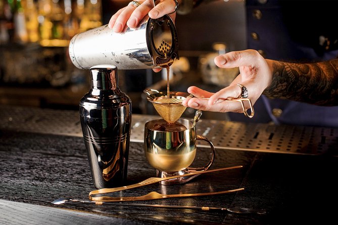 Private Speakeasy Pub Crawl in Chicago with Local Historian - Secret entrances and what to look for at each speakeasy stop