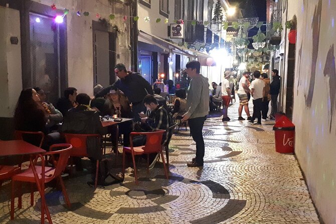 PubCrawl Azores - Ponta Delgada Bar Crawl - Starting with coffee/tea sets the tone (and helps you pace)