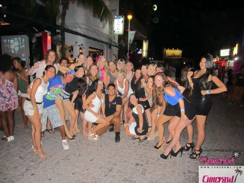 Puerto Vallarta: All you can drink Bar Crawl - The all-you-can-drink rules that keep the tour smooth