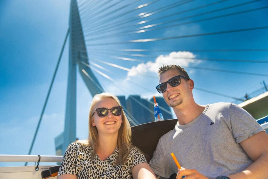 Rotterdam: Summer Cocktail Cruise - Coffee and cake option: a good alternative to a cocktail-centered night
