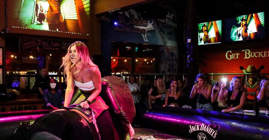 San Diego: "Drink, Ride, Sing, & Dance!" Bar Tour (4 Bars) - Key Things That Make This Bar Tour Worth Your Night