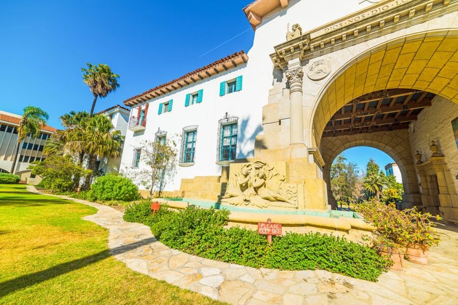 Santa Barbara: 3-Hour Cocktail and History Walking Tour - Should you book this Santa Barbara cocktail and history walking tour?