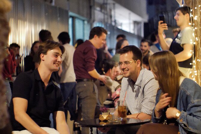 Saturday Night Pub Crawl for Professionals in Athens, Greece - How the discounts and free food affect real value