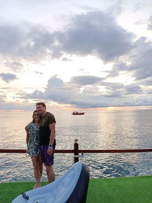 Snorkeling Tour with meals and BBQs - Cocktail - Sunset⭐⭐⭐⭐⭐ - The lunch on board: Massaman curry and more Thai comfort food