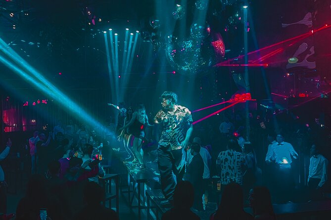Thursday Night Bar Crawl in Guadalajara Mexico - Stop 3: Pardo Club with DJ energy and free entrance
