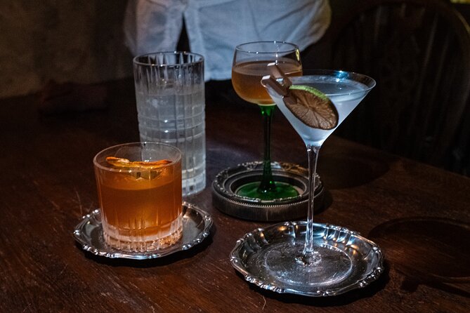 Tokyo Hidden Cocktail Bar Tour (Ebisu) - Guide Brian and the small-group advantage