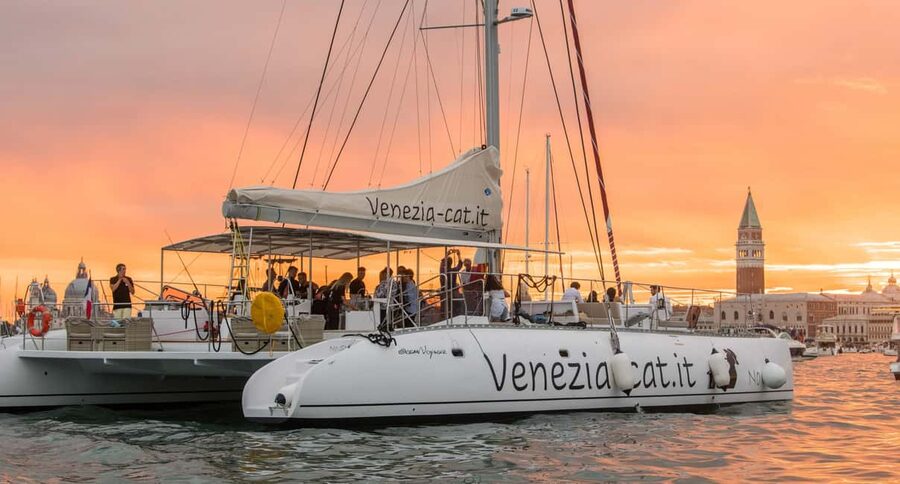 Venice: Golden Hour Cruise with Classical Music & Cocktail - Key highlights you’ll care about