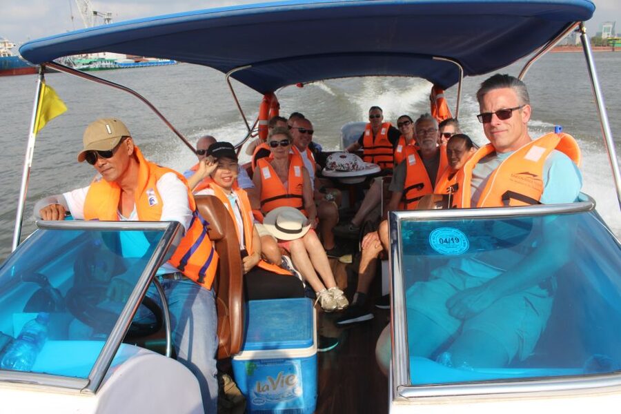VIP Tour Enjoy Romantic Sunset by Speed Boat Free Cocktail - The Riverside Cocktail Stop Around 6:00 PM: Chic, Casual, and Actually Included