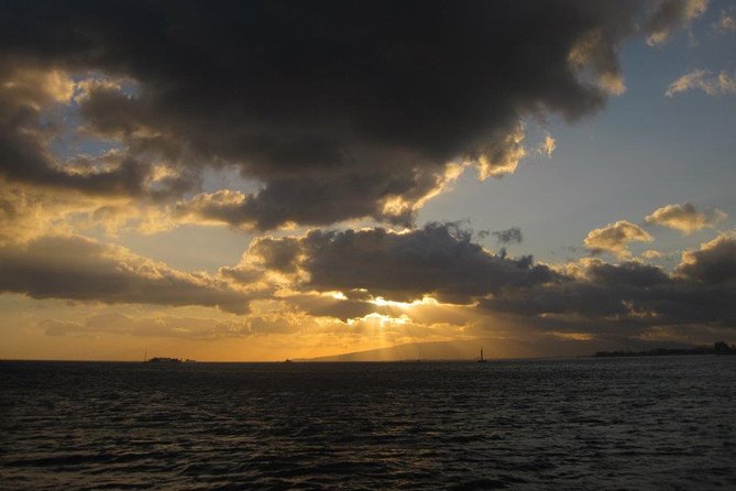 Waikiki Signature Sunset Catamaran Sail - Getting there and finding your pickup point without stress