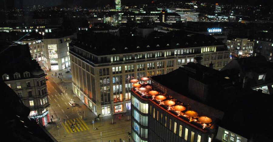 Zurich: bar tour - Stop 1: the welcome drink and the local vibe check