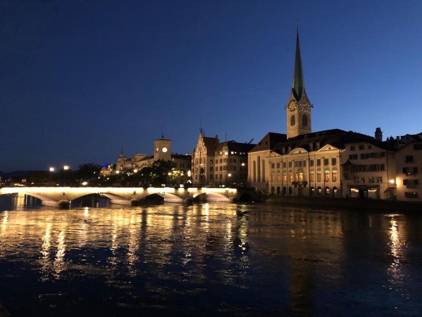 Zurich: bar tour - Night views and photo stops: seeing Zurich after dark