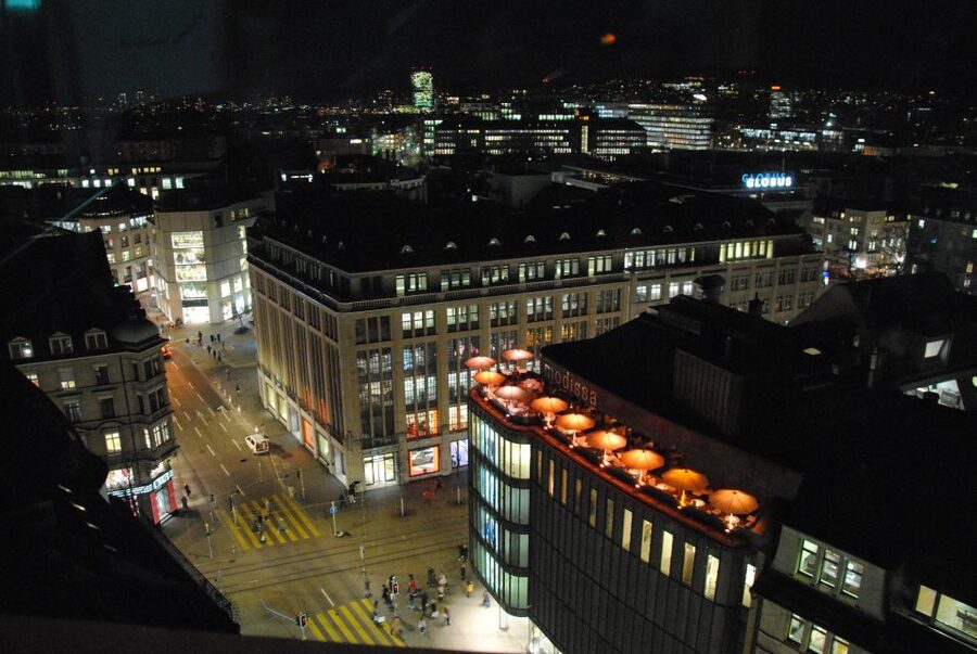 Zurich: bar tour - Meeting at Zurich Main Station: start point and what to expect